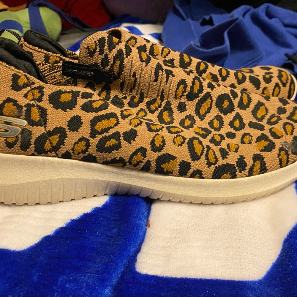 Skechers Tan and Black Leopard Slip-Ons